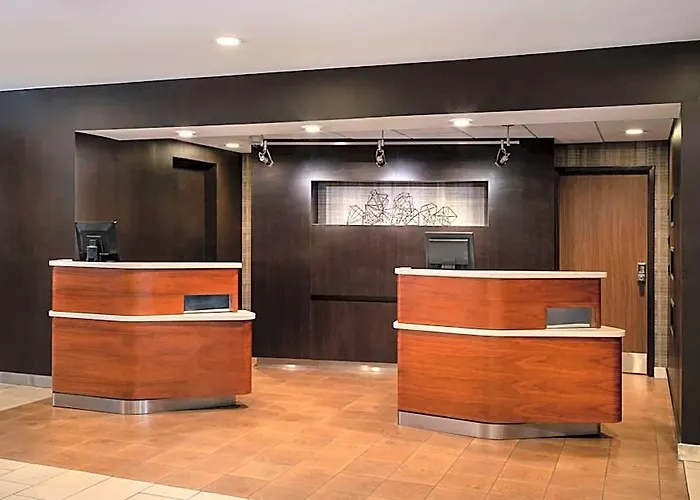 Sonesta Select Camelback Hotel 3*
